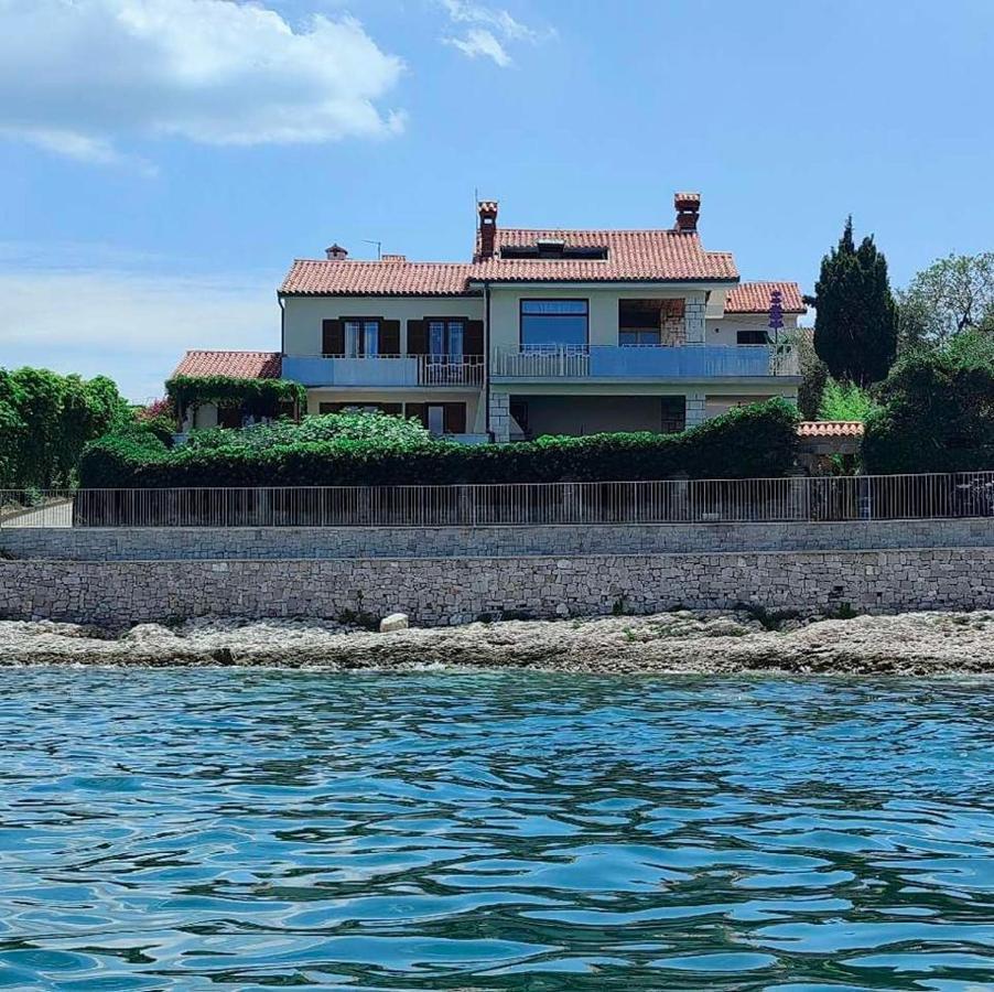 Apartmaji Pri Bosi Nogi Изола Екстериор снимка
