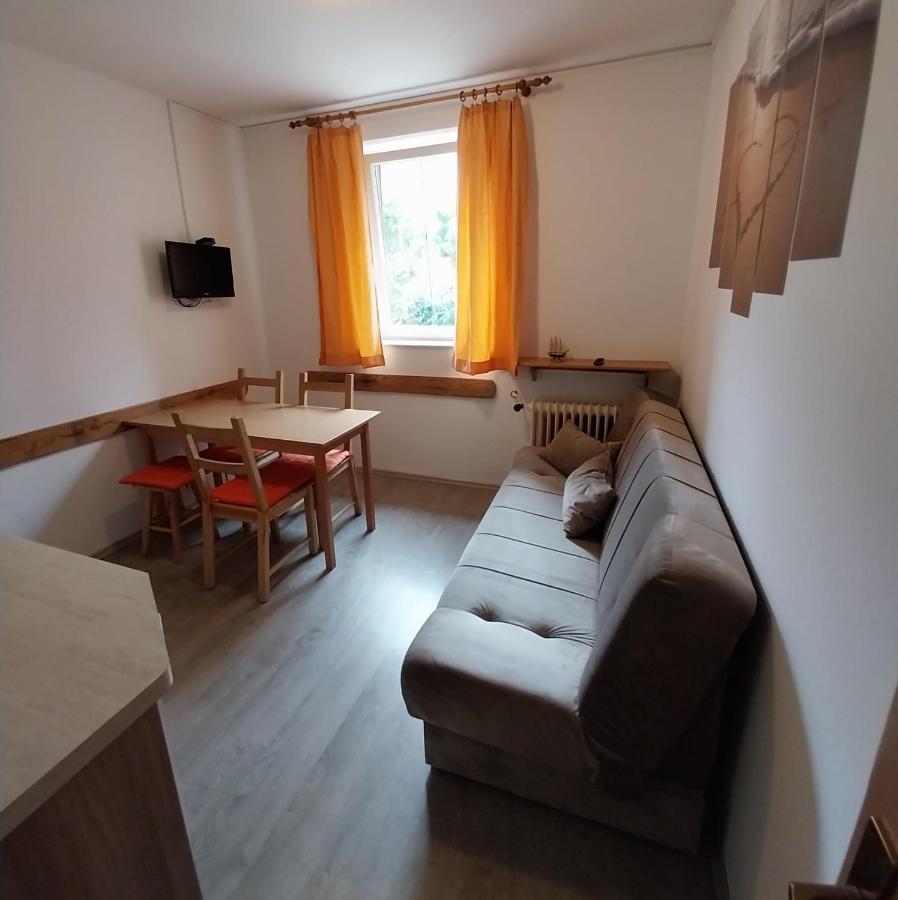 Apartmaji Pri Bosi Nogi Изола Екстериор снимка