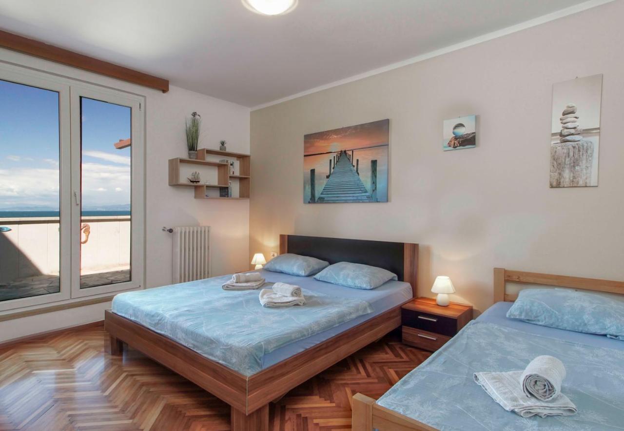 Apartmaji Pri Bosi Nogi Изола Екстериор снимка