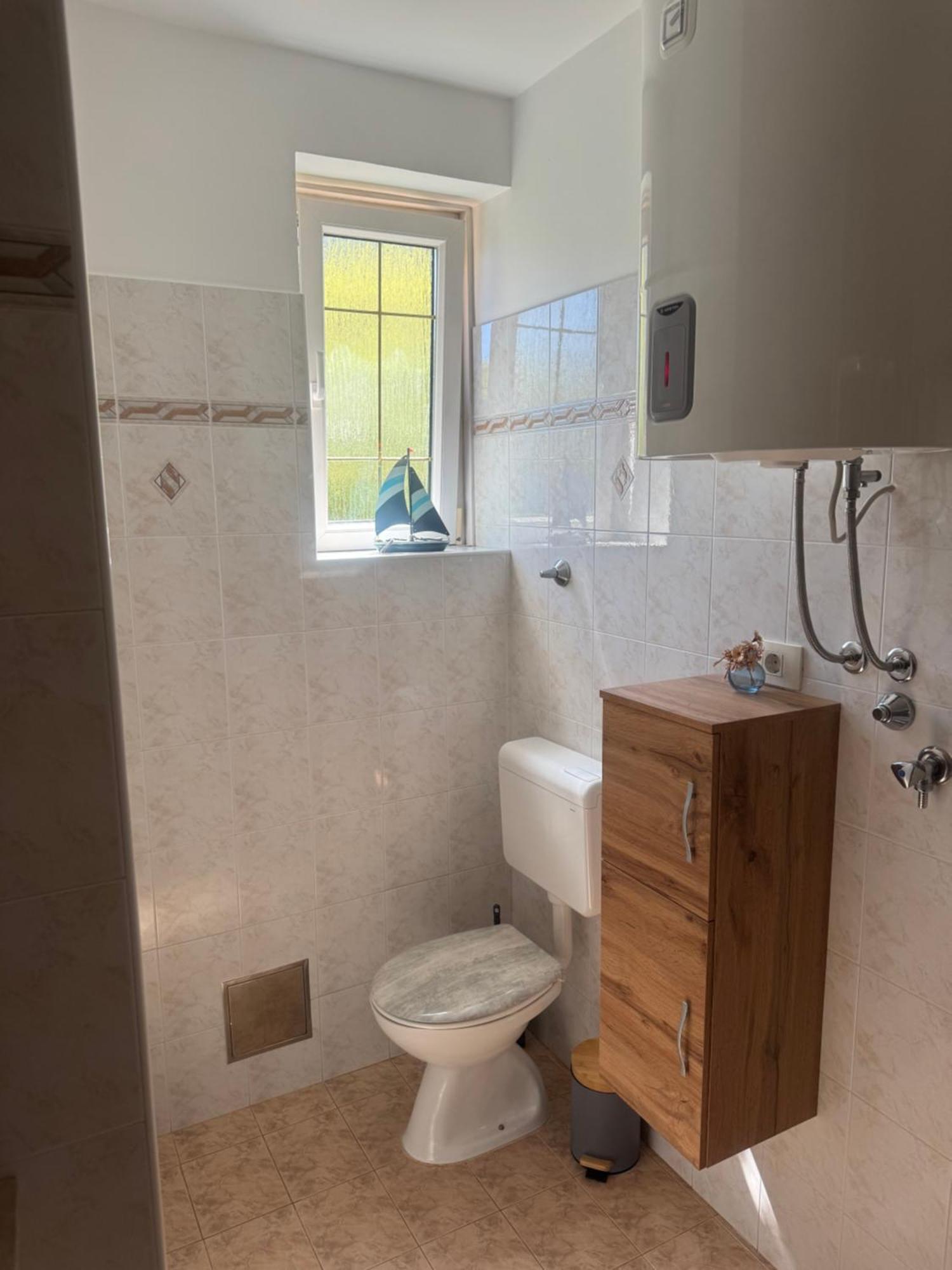 Apartmaji Pri Bosi Nogi Изола Екстериор снимка